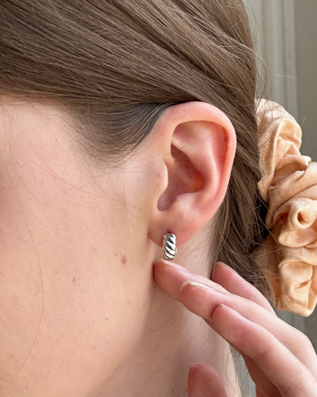 MINI CROISSANT HOOPS