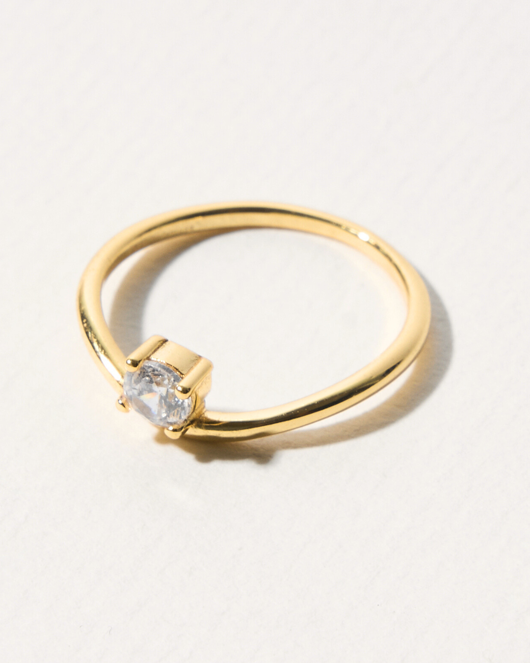 FOCUS DIAMOND RING
