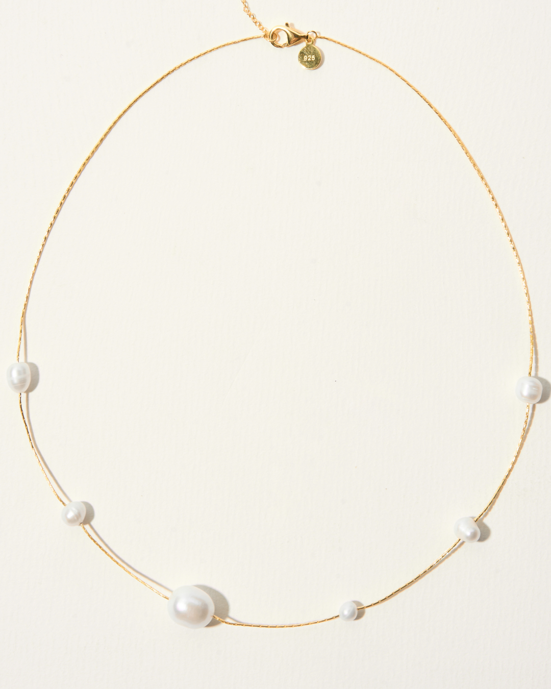 DAINTY PEARL NECKLACE