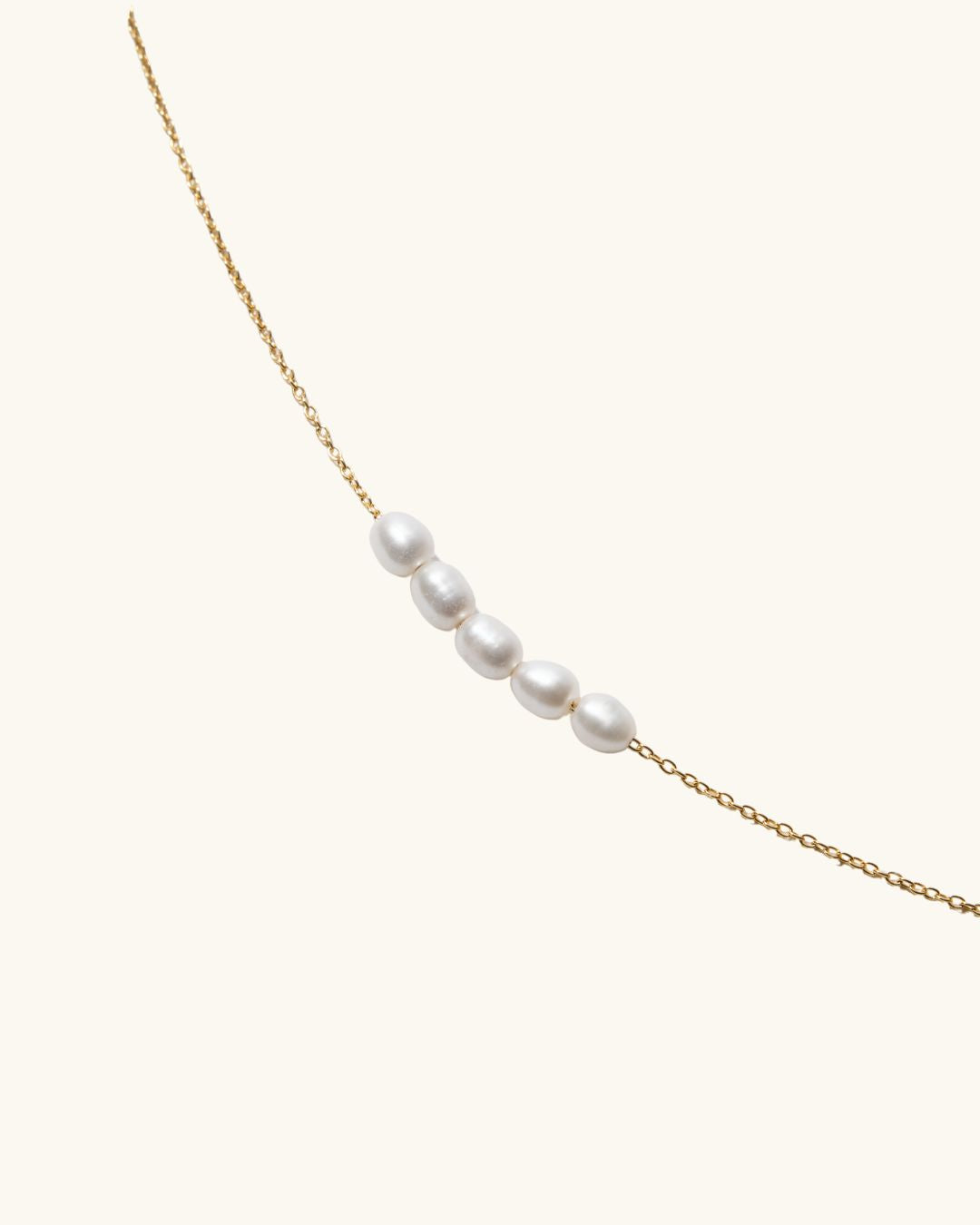 EMI PEARL NECKLACE