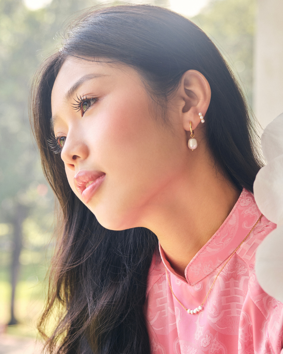 MIRA PEARL HOOPS