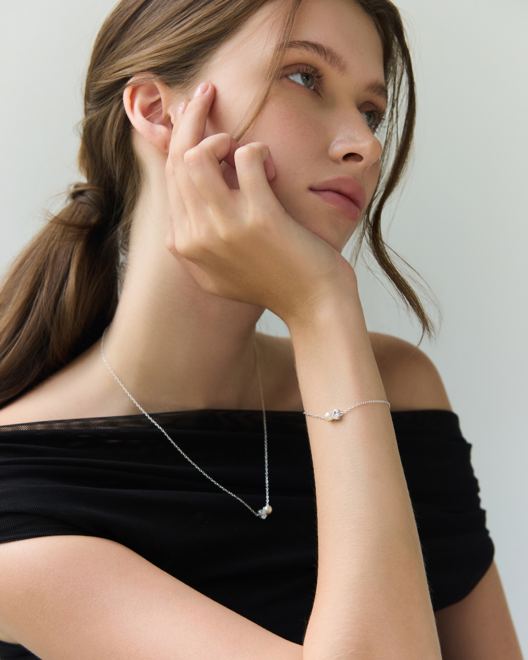 SILVER PEARL & DIAMOND BRACELET