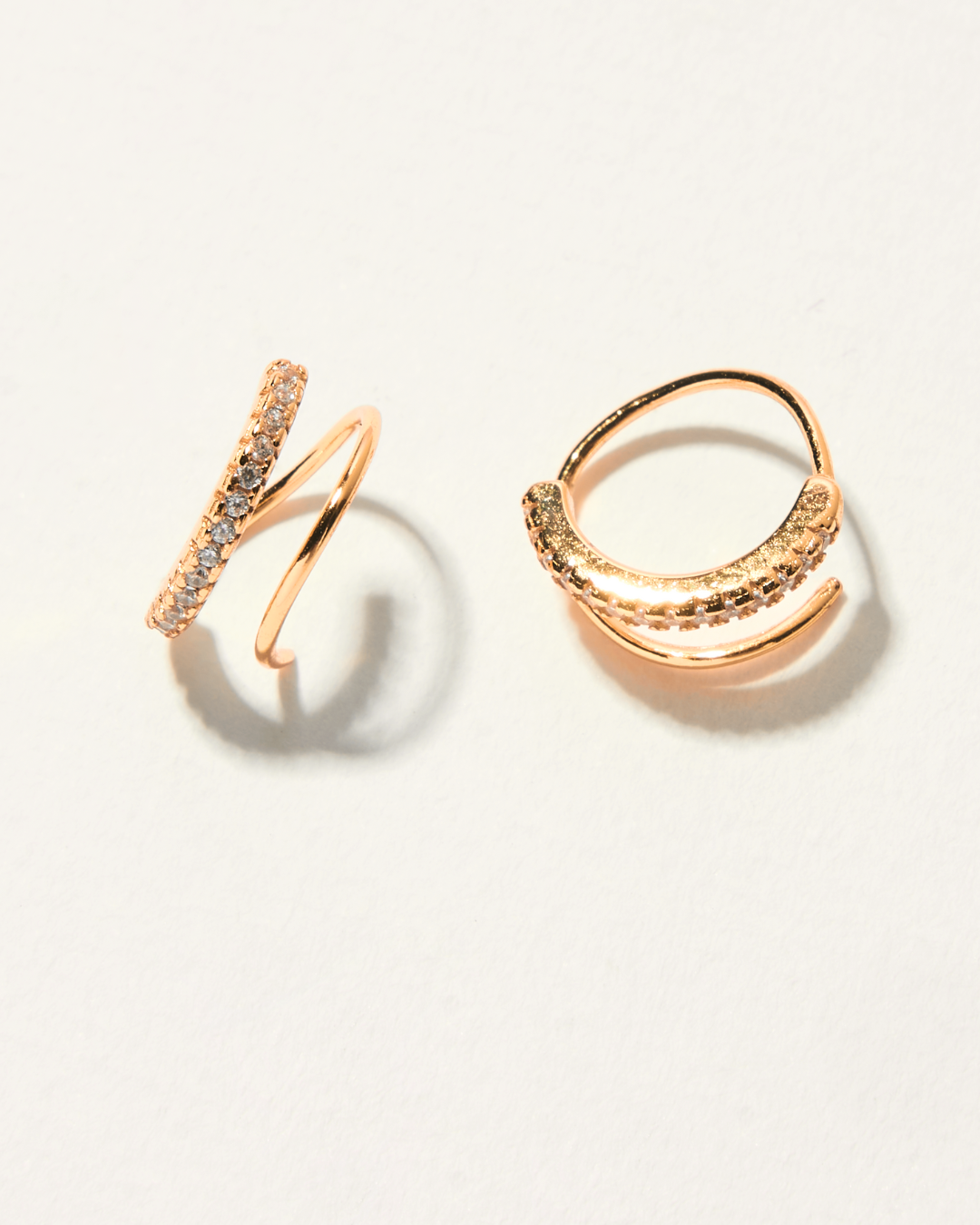 KHUYÊN TAI PERLAMUSE SPIRAL XOẮN ỐC VÀNG VERMEIL 16K ĐÍNH ĐÁ