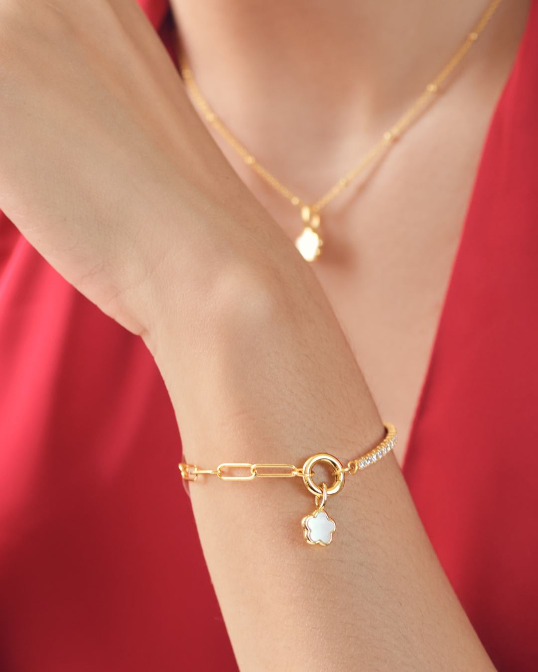 AURA PEARL CHARM