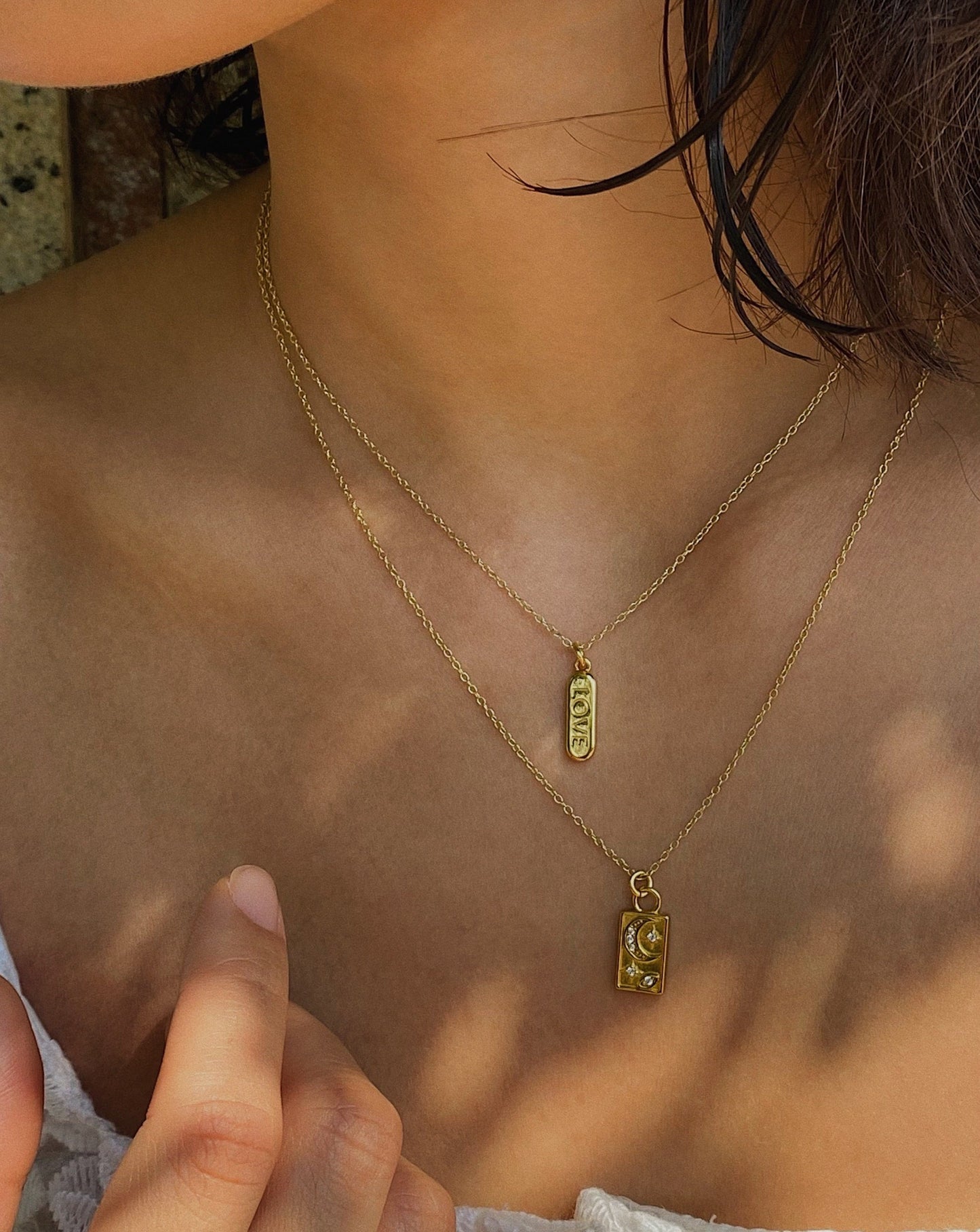 LOVE PILL NECKLACE