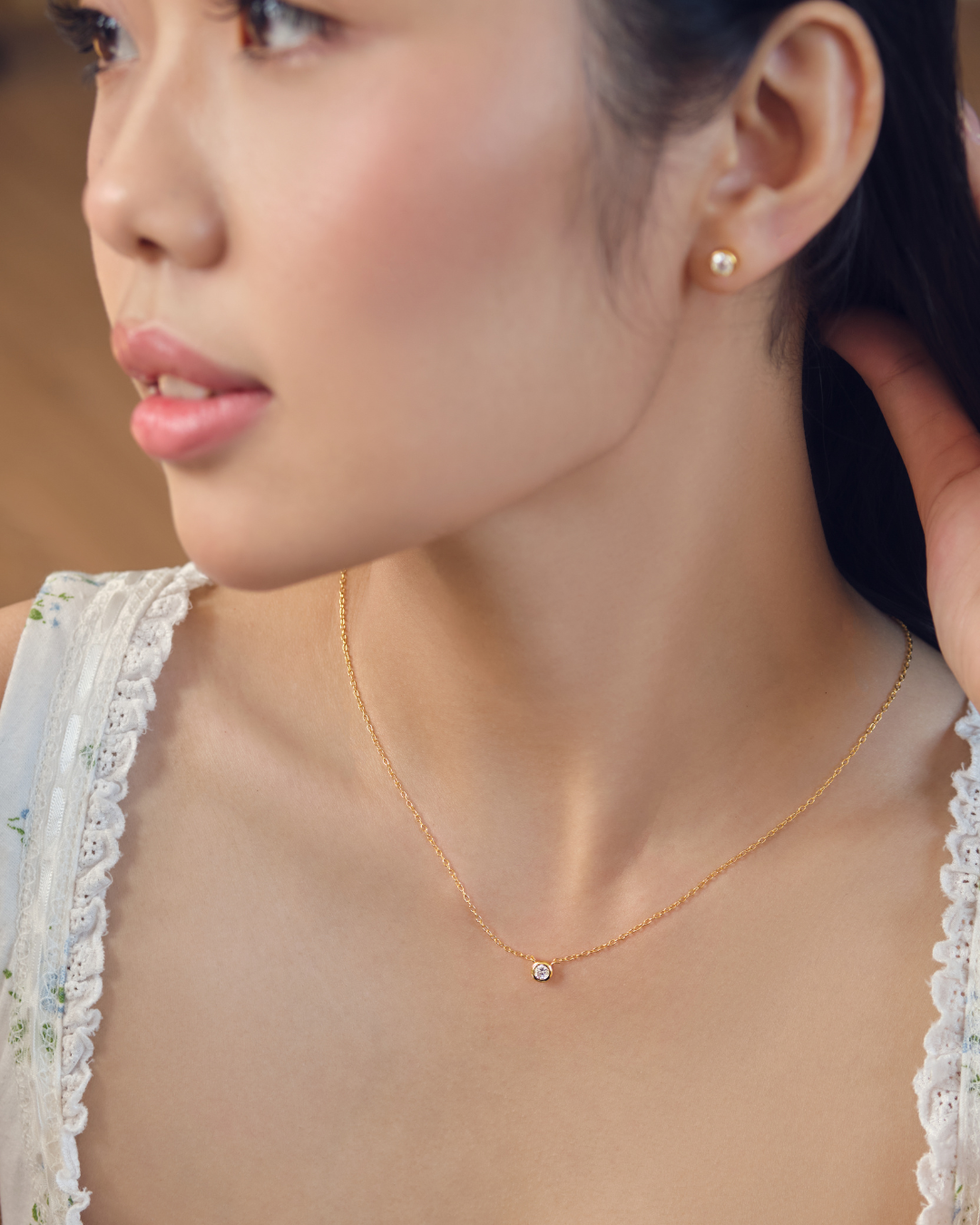 FOCUS SINGLE STONE NECKLACE