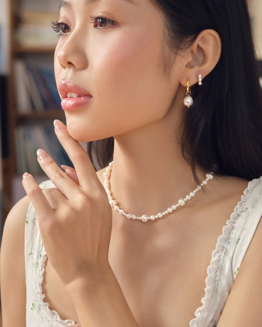 ELEGANT PEARL NECKLACE