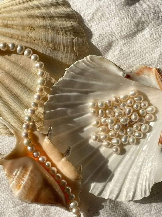 Natural vs. Cultured Pearls: What's the Difference?