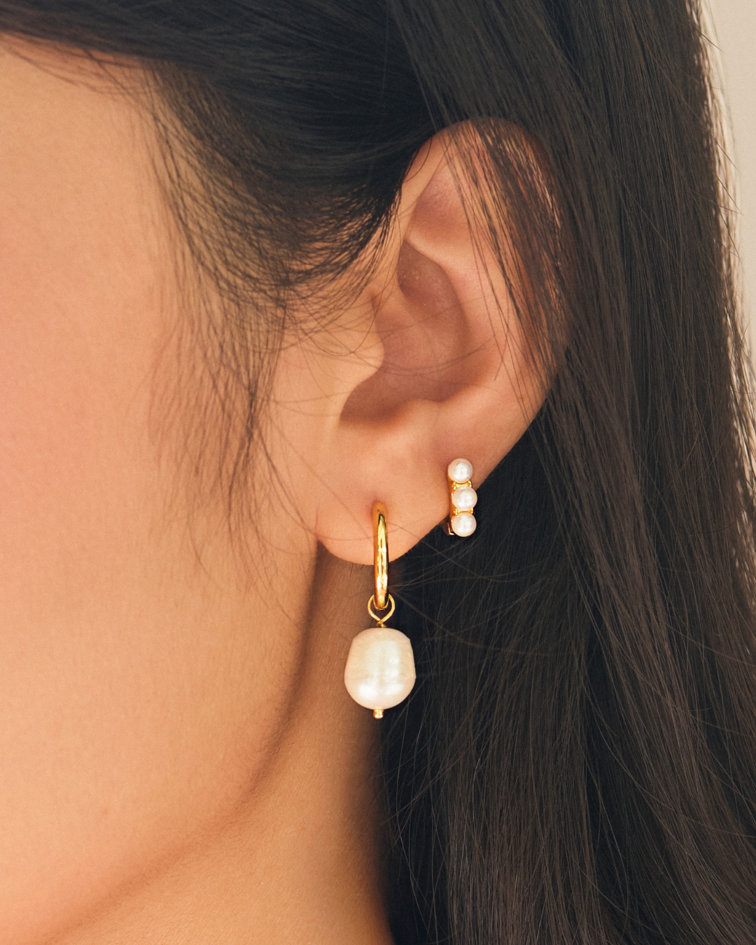 TIMELESS PEARL DROP EARRINGS