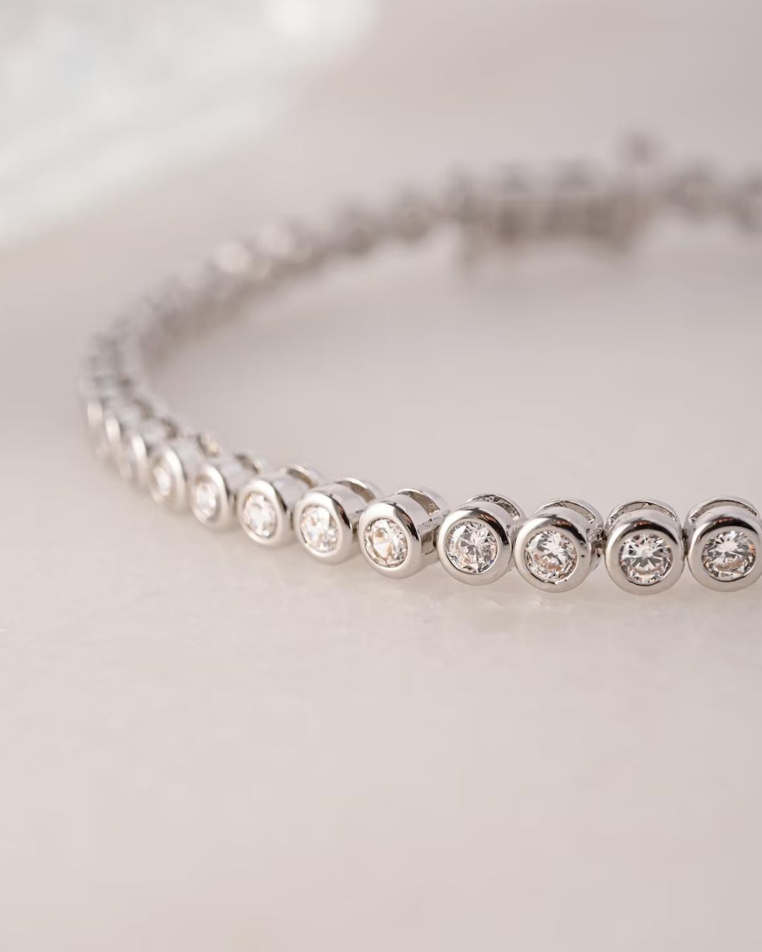 SILVER LAB GROWN ROUND BEZEL BRACELET 3MM
