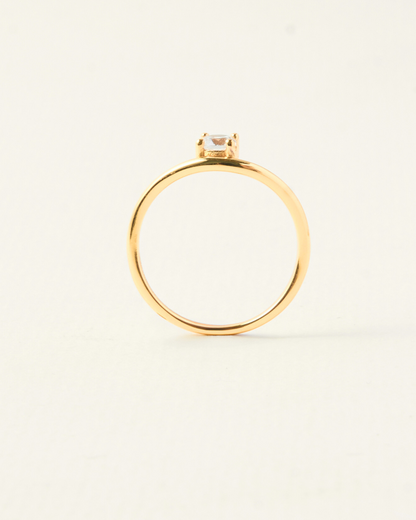 FOCUS DIAMOND RING