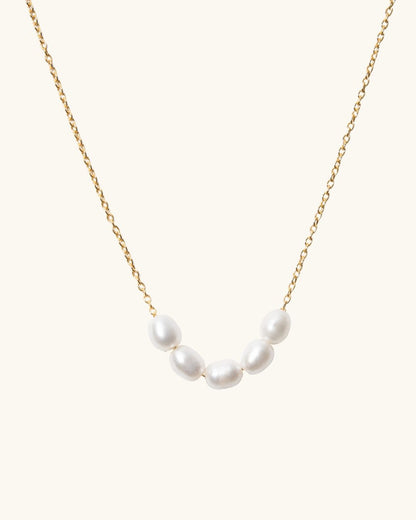 EMI PEARL NECKLACE