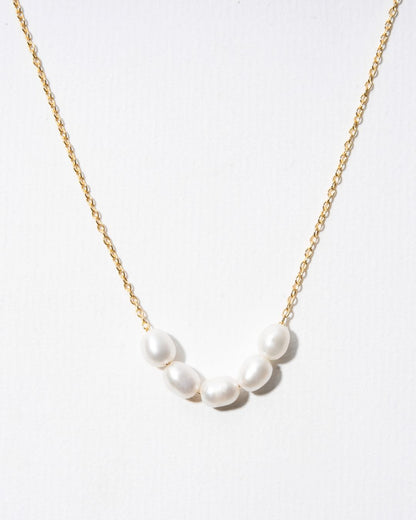 EMI MINI PEARL NECKLACE