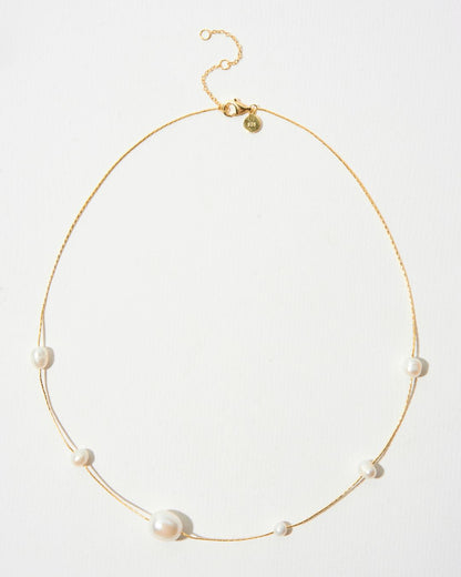 DAINTY PEARL NECKLACE