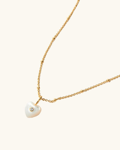PEARL HEART NECKLACE