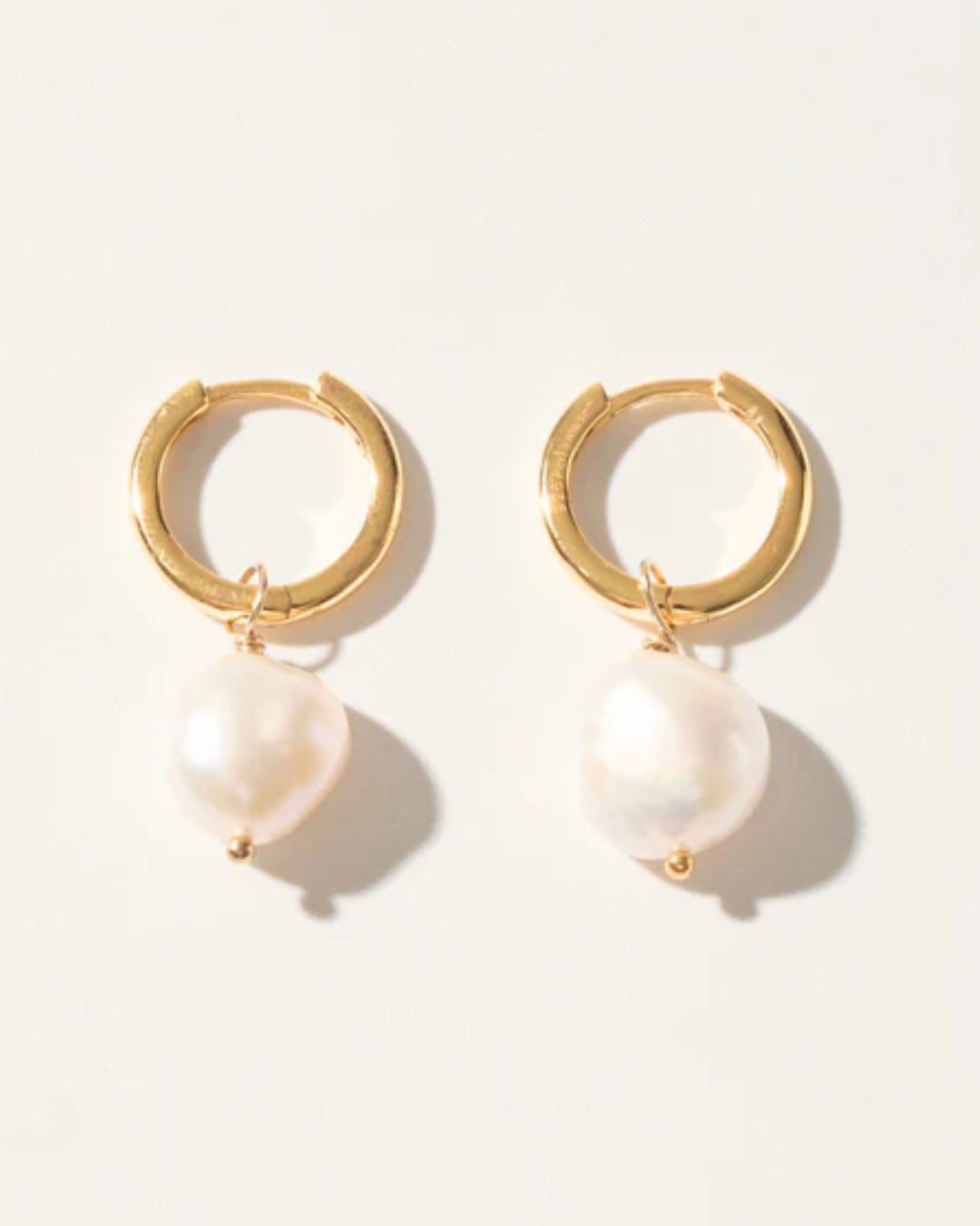 KHUYÊN TAI RƠI PERLAMUSE VÀNG VERMEIL 16K TIMELESS NGỌC TRAI TỰ NHIÊN ĐEO 2 KIỂU