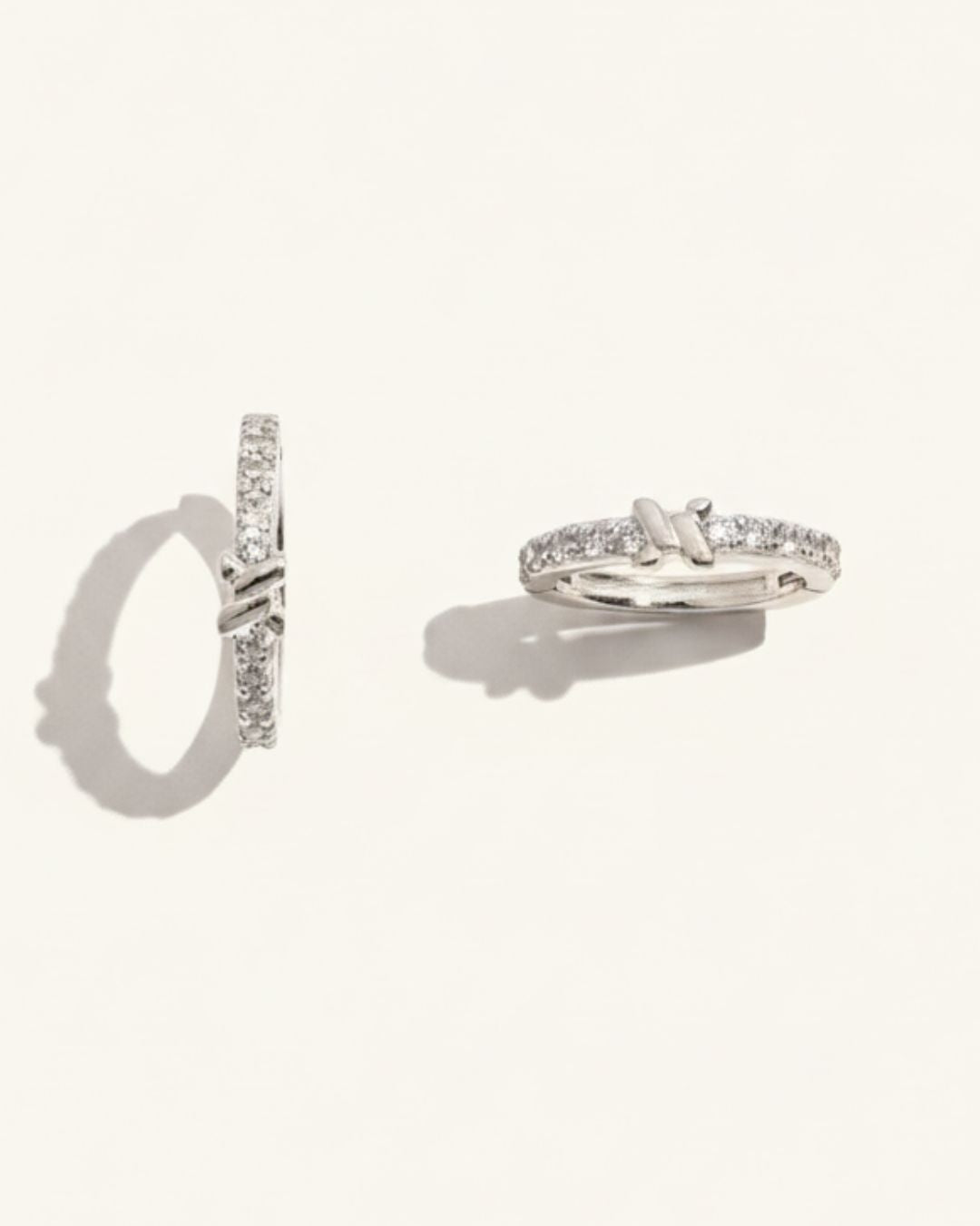 KHUYÊN TAI PERLAMUSE BẠC STERLING MINI TRÒN SHINNING X PAVE