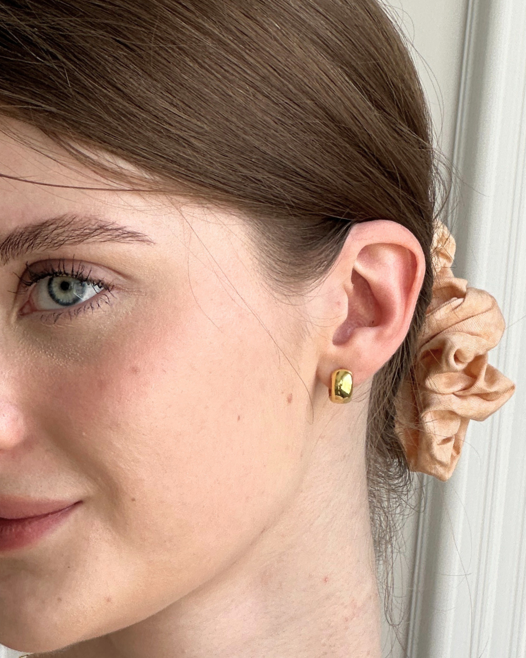 STORMI BOLD HUGGIE EARRINGS
