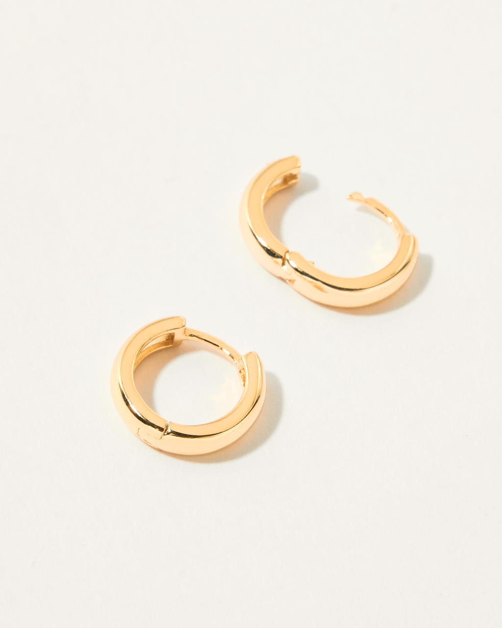 KHUYÊN TAI PERLAMUSE MINI TRÒN TRƠN 11.5MM