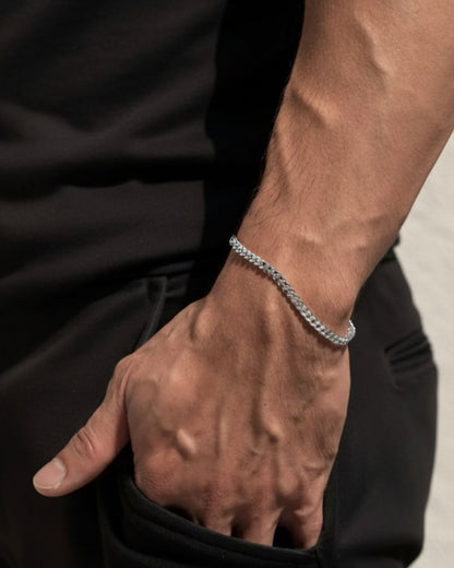 SILVER CHAIN LINK BRACELET