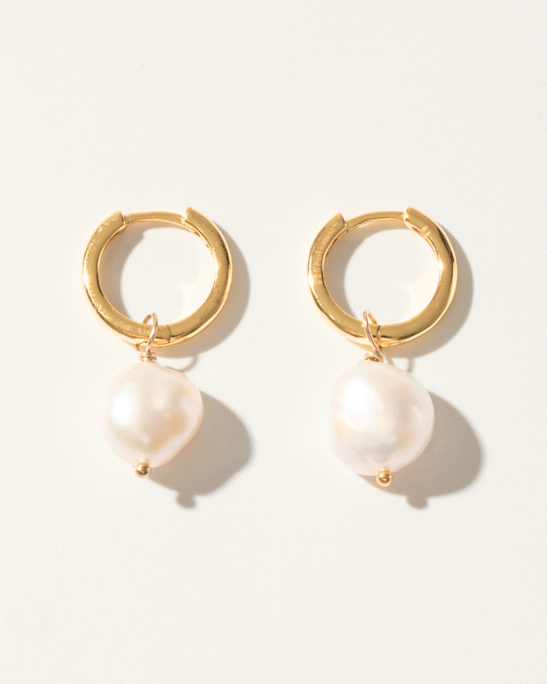 KHUYÊN TAI TRÒN PERLAMUSE VÀNG VERMEIL 16K - MEDIUM 15MM