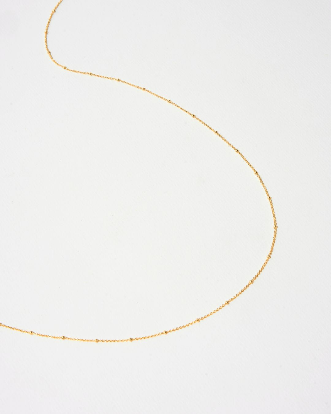 SMALL DOT CHAIN NECKLACE