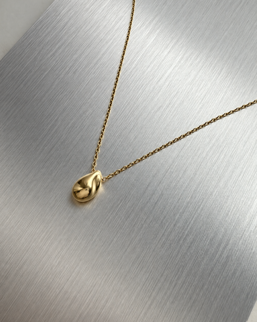 WATER DROP NECKLACE