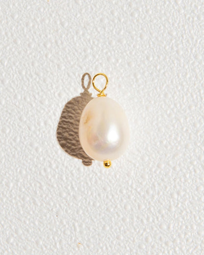 PEARL DROP NECKLACE