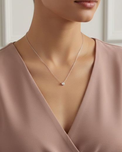 SILVER FOCUS SINGLE DIAMOND NECKLACE