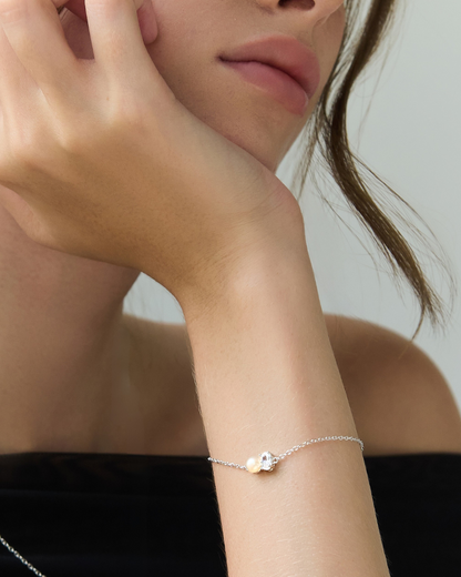SILVER PEARL & DIAMOND BRACELET
